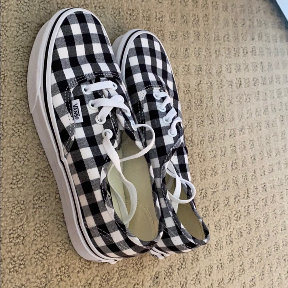 Women’s vans sneakers